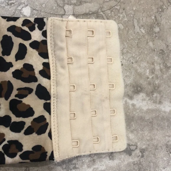 Cacique Cheetah Strapless Bra with Wire Size 44DD - Picture 4 of 13